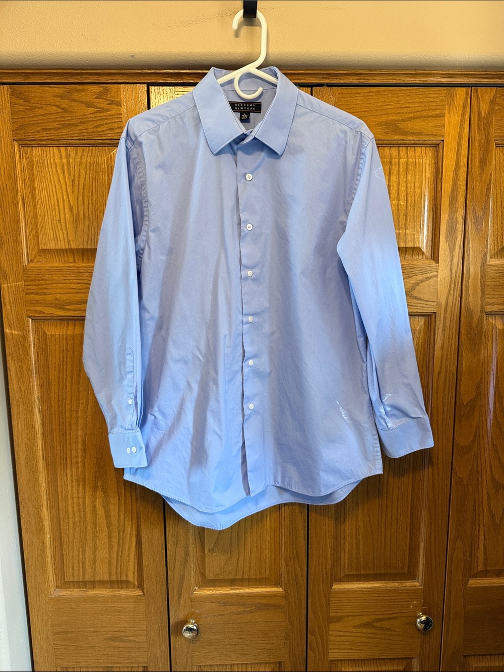 Bergamo New York Men's Light Blue Long-Sleeve Dress Shirt-Large 16-16.5/ 32/33